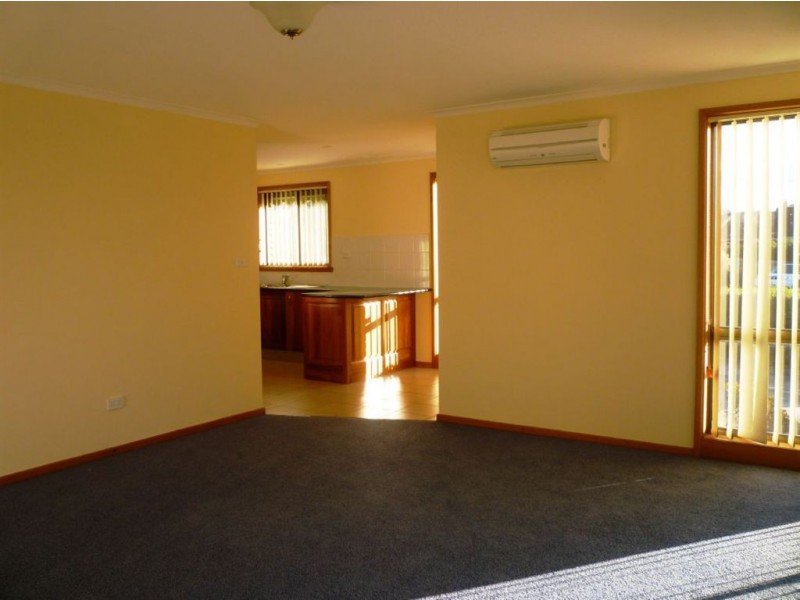 1/10 Rennie Court, Norwood TAS 7250