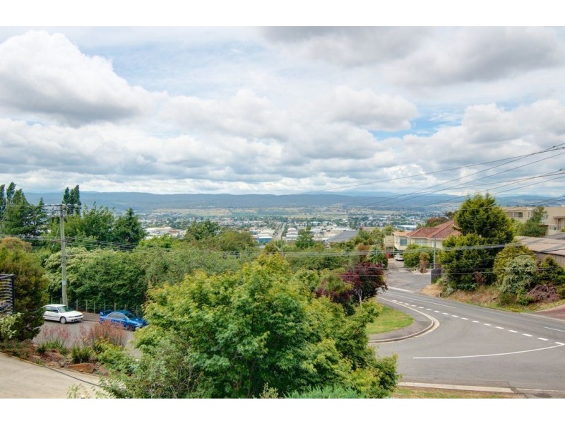 1 Newlands Street, Trevallyn TAS 7250