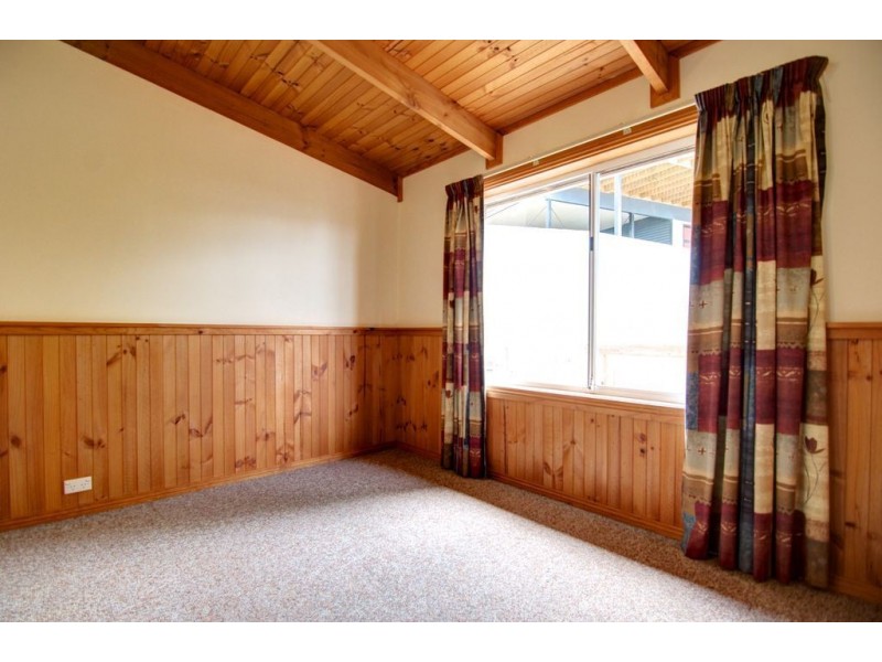 1 Newlands Street, Trevallyn TAS 7250