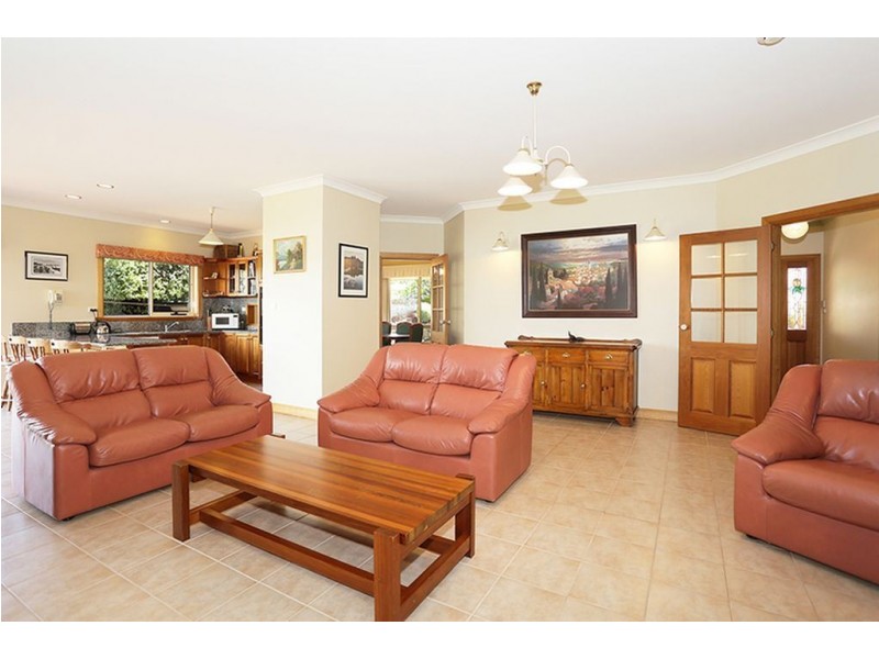 2 Campbell – Smith Court, Newnham TAS 7248