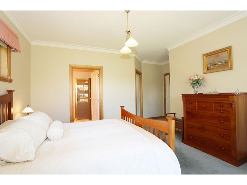 2 Campbell – Smith Court, Newnham TAS 7248