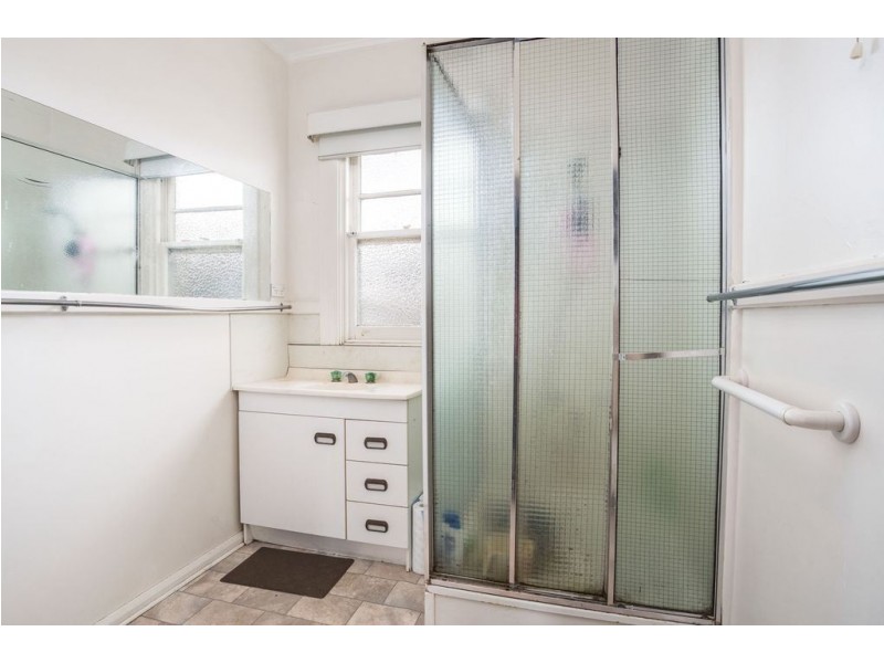 2 Truscott Grove, Mowbray TAS 7248