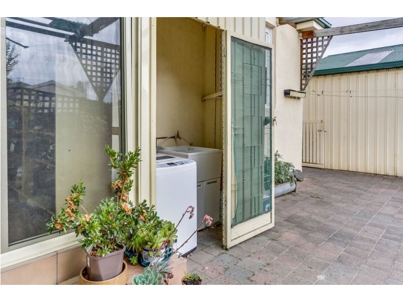 2 Truscott Grove, Mowbray TAS 7248