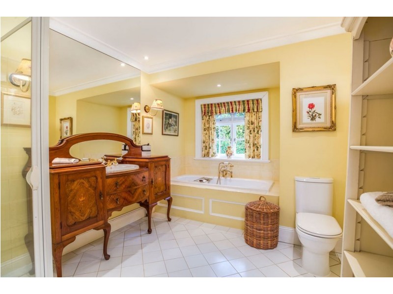 15 Upper McEwans Road, Legana TAS 7277