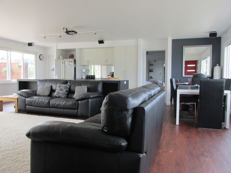 44 Bill Grove, Mowbray TAS 7248