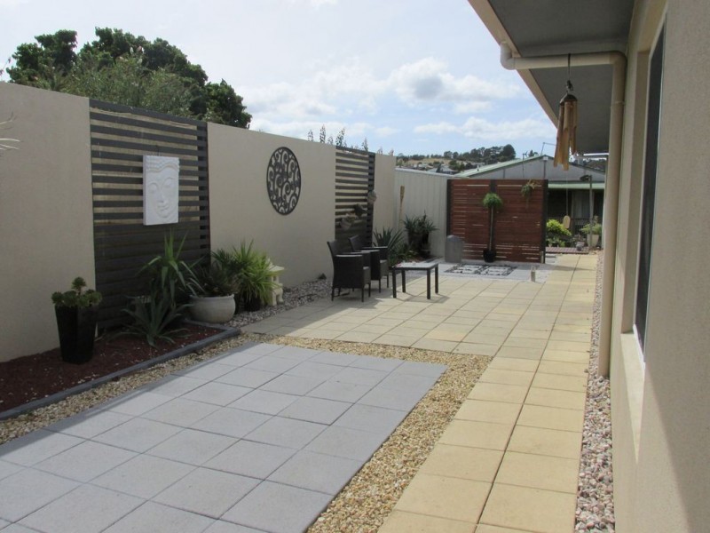 44 Bill Grove, Mowbray TAS 7248