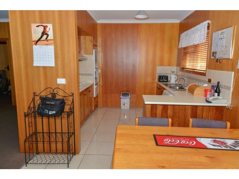 2/4 Casino Rise, Prospect Vale TAS 7250