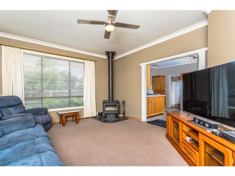 24 Quarantine Road, Kings Meadows TAS 7249