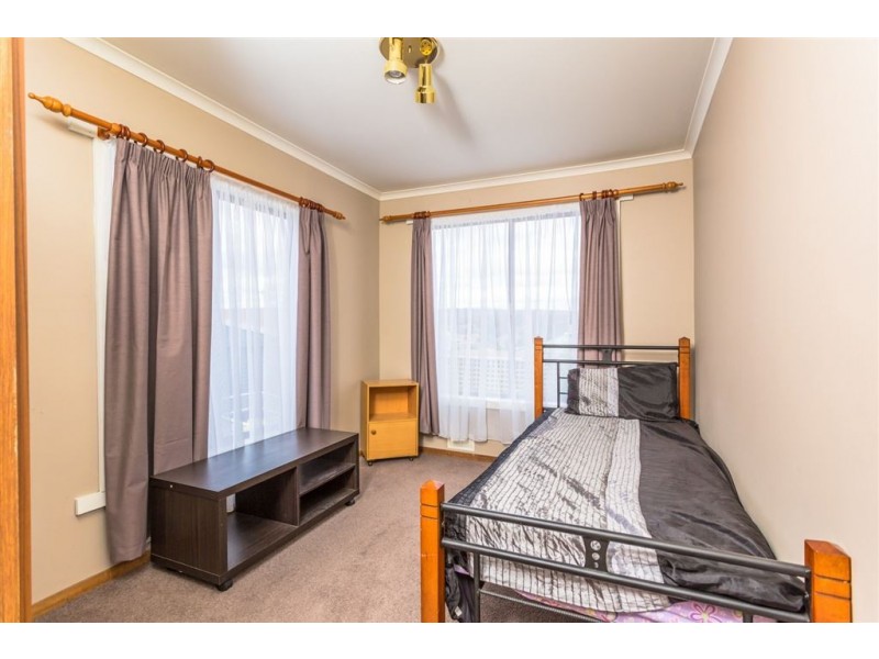 24 Quarantine Road, Kings Meadows TAS 7249