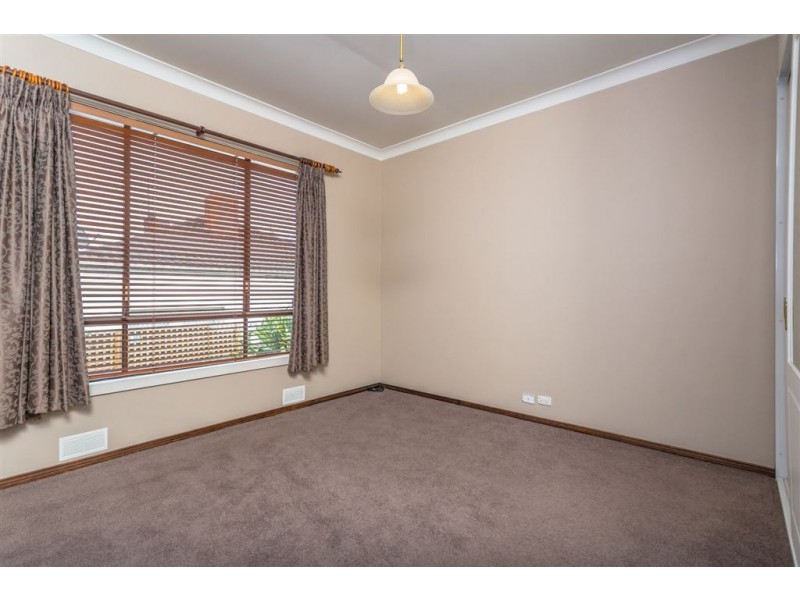 24 Quarantine Road, Kings Meadows TAS 7249