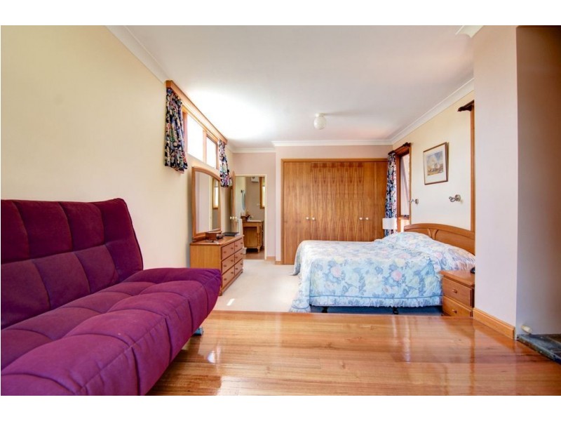 21 Veronica Crescent, Norwood TAS 7250