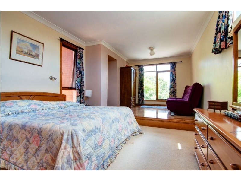 21 Veronica Crescent, Norwood TAS 7250
