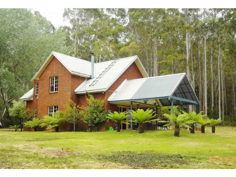66 St Patricks Lane “Laughing Waters”, Nunamara TAS 7259