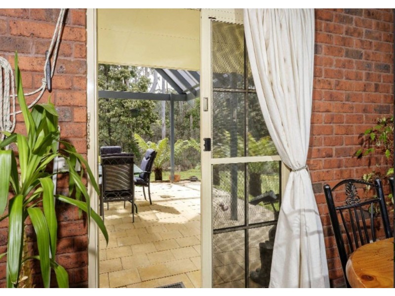 66 St Patricks Lane “Laughing Waters”, Nunamara TAS 7259