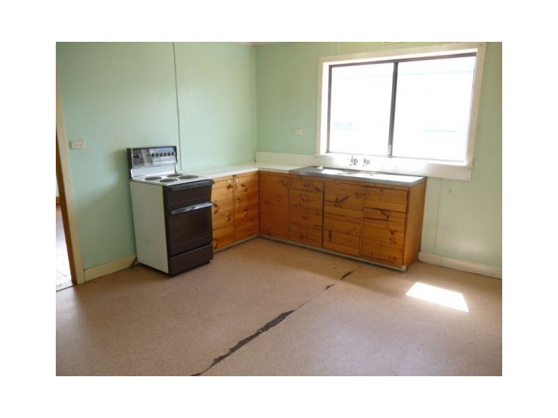 23 Sturt Street, Mayfield TAS 7248