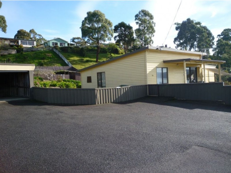 9 Clarke Street, Beauty Point TAS 7270