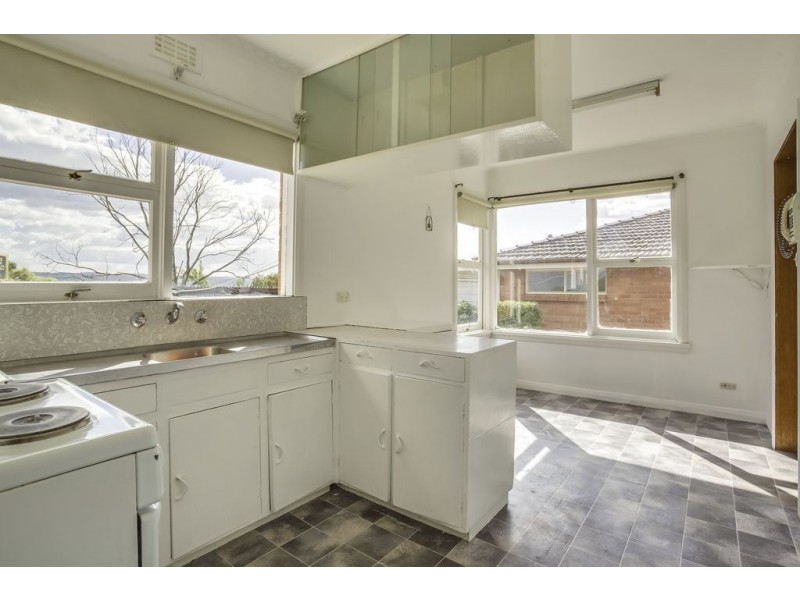 5 Procter Street, Newnham TAS 7248