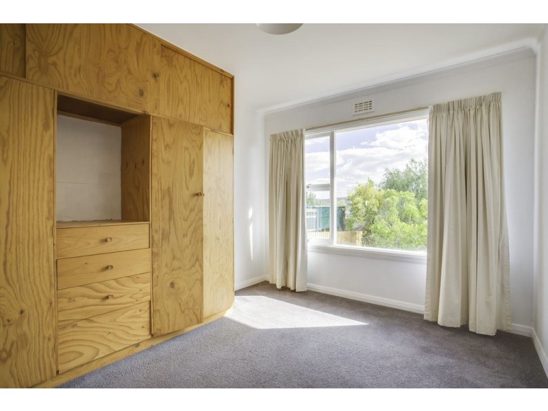 5 Procter Street, Newnham TAS 7248