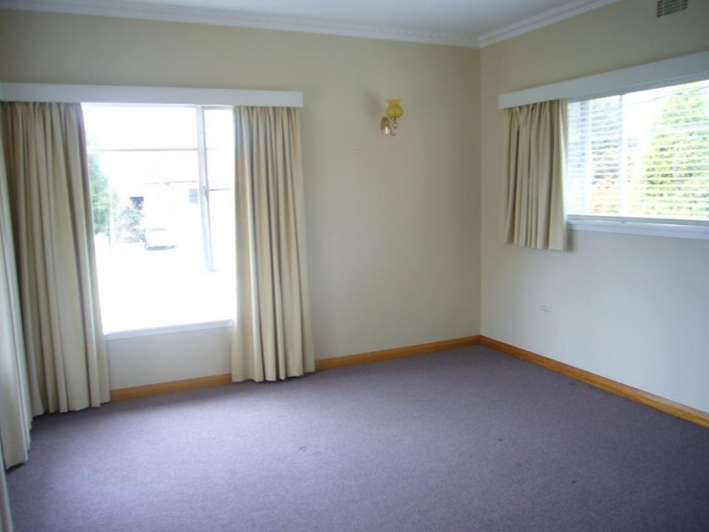 8 Douglas Street, Newstead TAS 7250