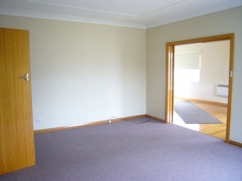 8 Douglas Street, Newstead TAS 7250
