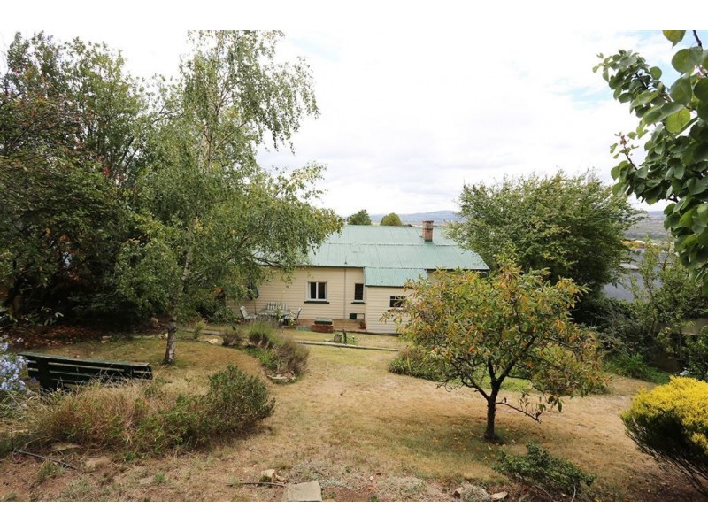 13 Richards Avenue, Newstead TAS 7250
