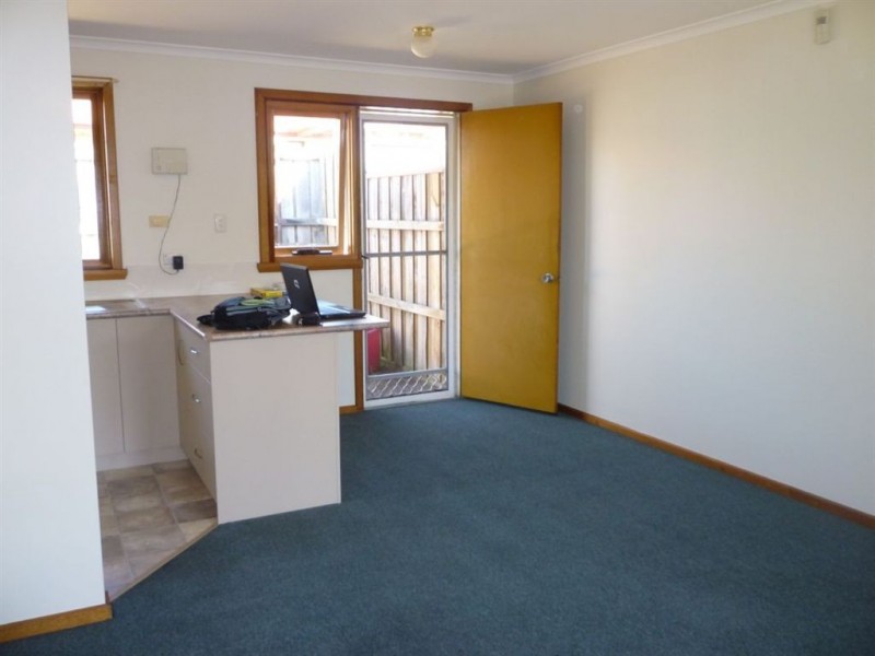 2/122 Quarantine Road, Norwood TAS 7250