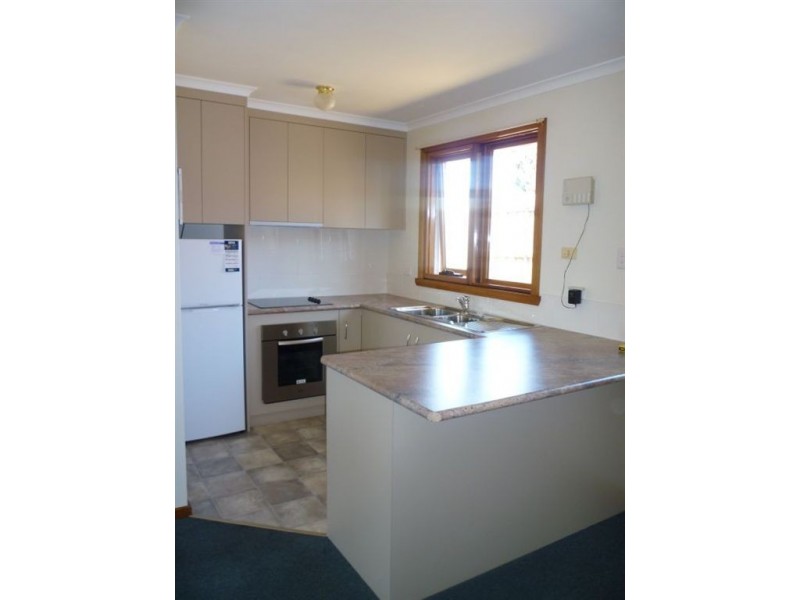 2/122 Quarantine Road, Norwood TAS 7250