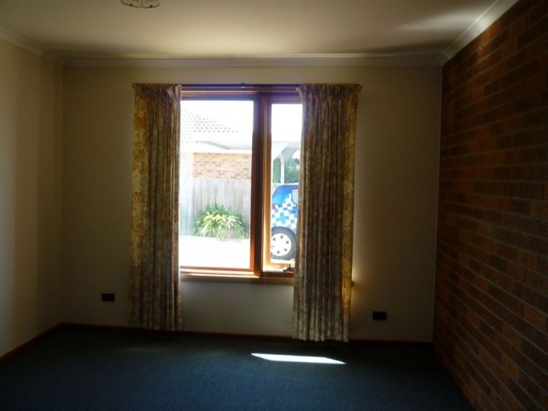 2/122 Quarantine Road, Norwood TAS 7250