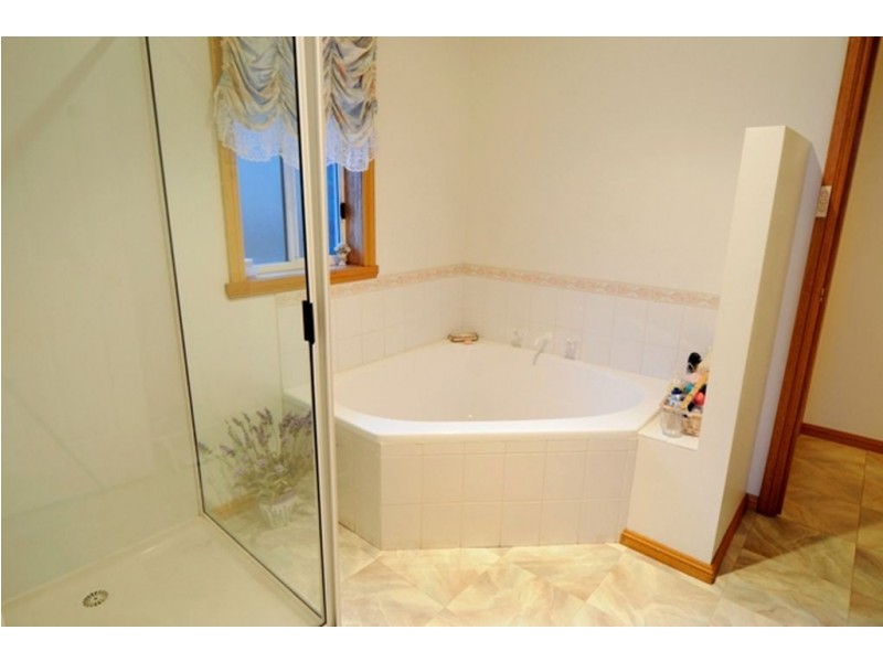 37 Harris Street, Summerhill TAS 7250
