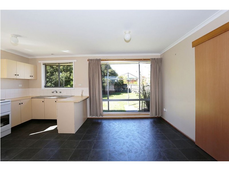 7 Bishops Drive, Newnham TAS 7248
