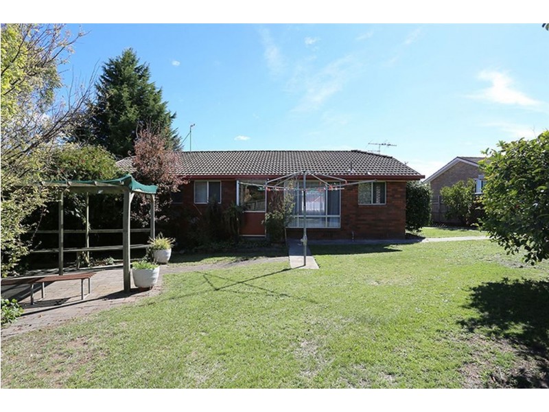 7 Bishops Drive, Newnham TAS 7248