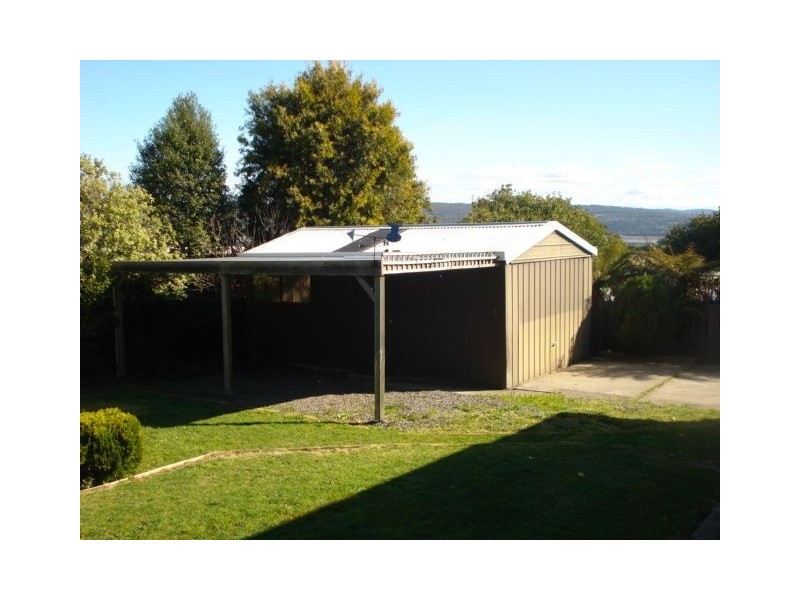 30 Bronzewing Avenue, Newnham TAS 7248