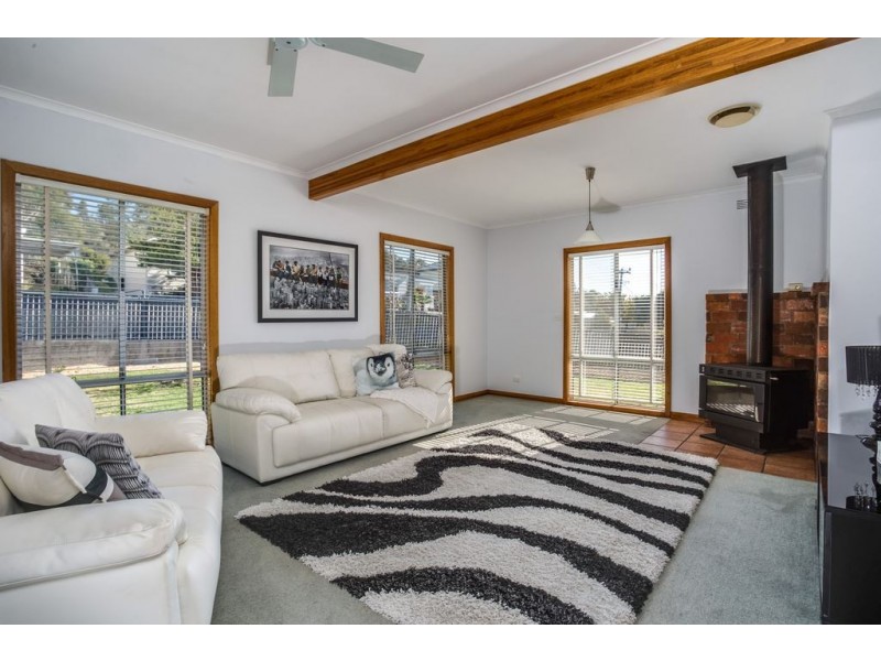 16 Pitt Avenue, Trevallyn TAS 7250