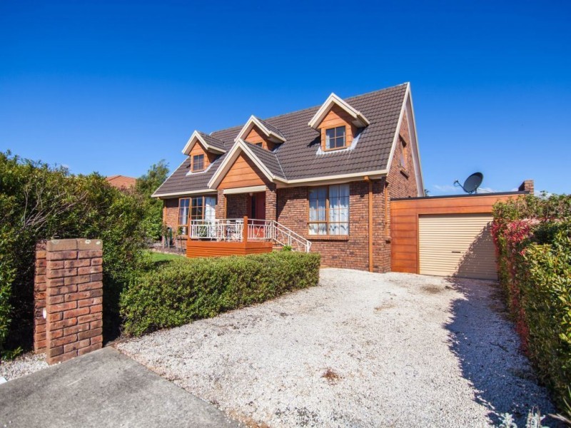 7 Dafnis Drive, Newnham TAS 7248