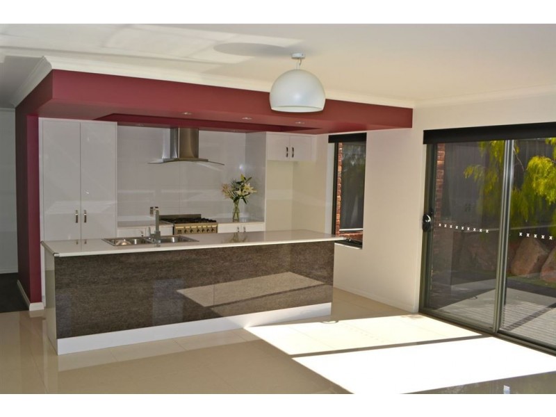 2/15a Kangara Place, Summerhill TAS 7250