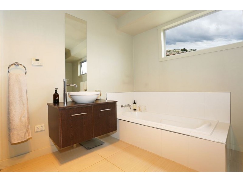 23 Meredith Crescent, South Launceston TAS 7249