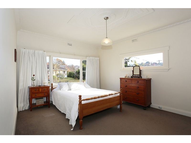 9 Douglas Street, Newstead TAS 7250
