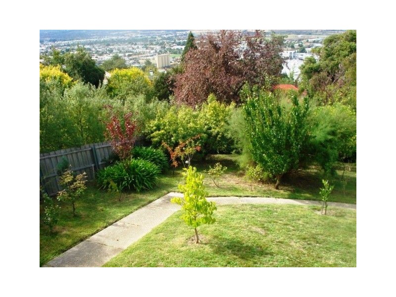 18 Delamere Crescent, Trevallyn TAS 7250