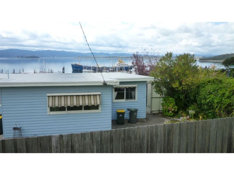 2/128 Flinders Street, Beauty Point TAS 7270