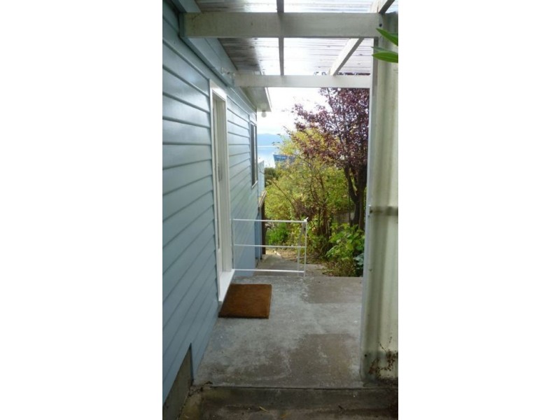 2/128 Flinders Street, Beauty Point TAS 7270