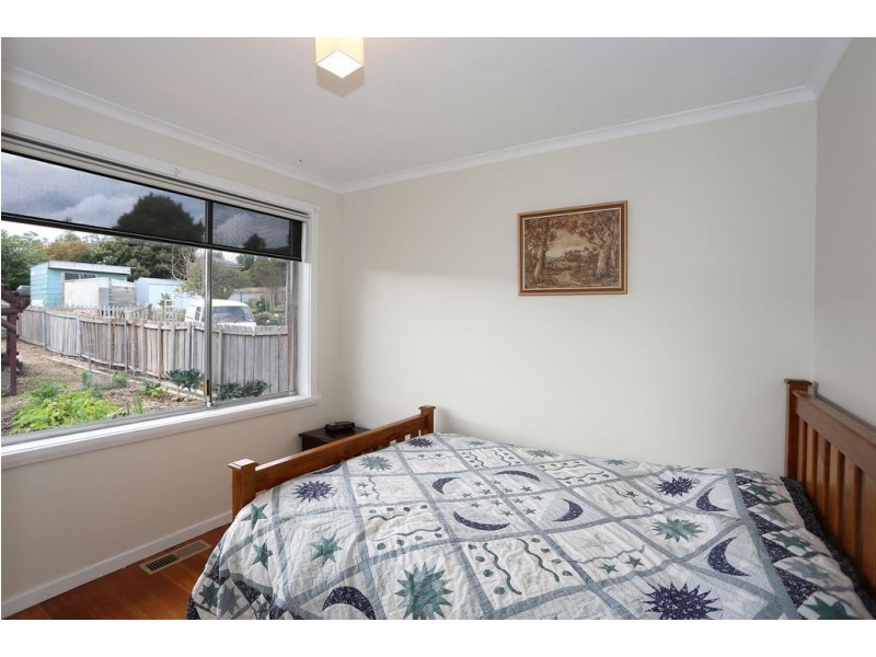 8 Clinton Court, Summerhill TAS 7250