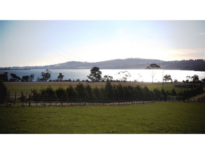 1024 Windermere Road, Swan Bay TAS 7252
