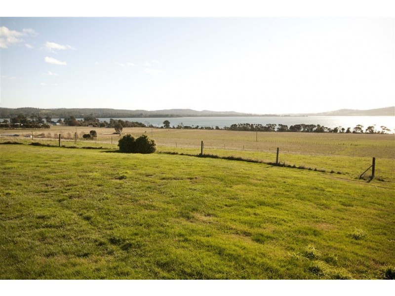 1024 Windermere Road, Swan Bay TAS 7252