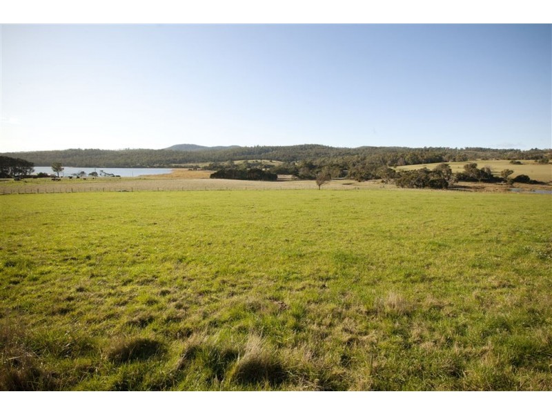 1024 Windermere Road, Swan Bay TAS 7252