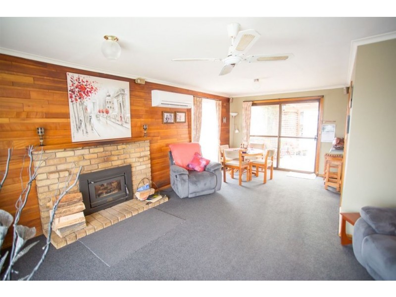 2 Rondora Court, Newnham TAS 7248