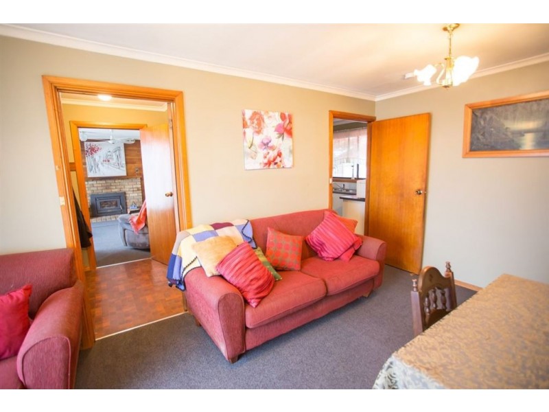 2 Rondora Court, Newnham TAS 7248