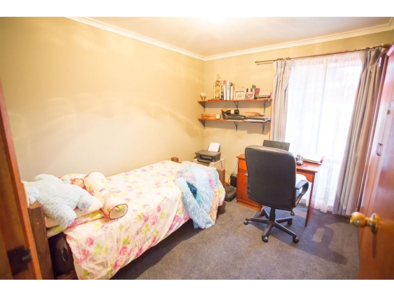 2 Rondora Court, Newnham TAS 7248