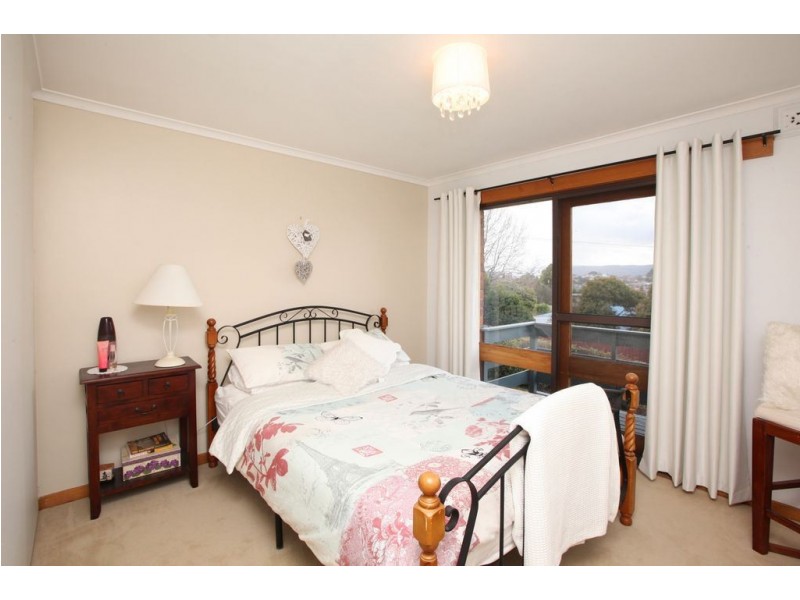 2 Ainslie Grove, South Launceston TAS 7249