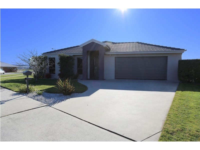 6 Sarinda Close, Newnham TAS 7248
