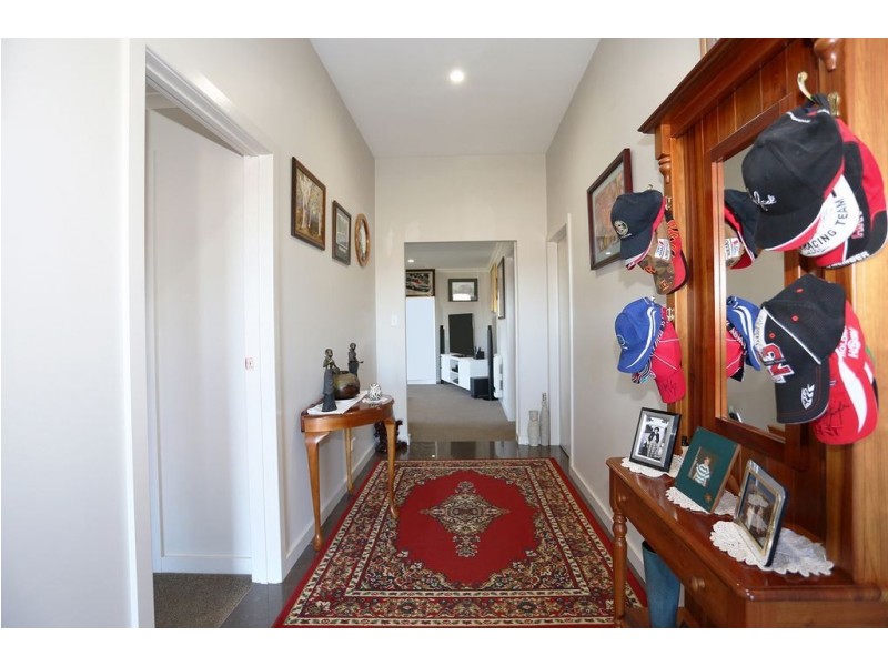 6 Sarinda Close, Newnham TAS 7248